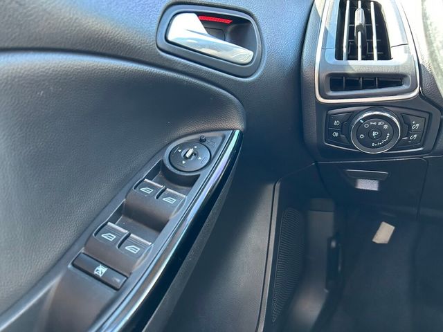 FORD福特 FOCUS  第6張相片