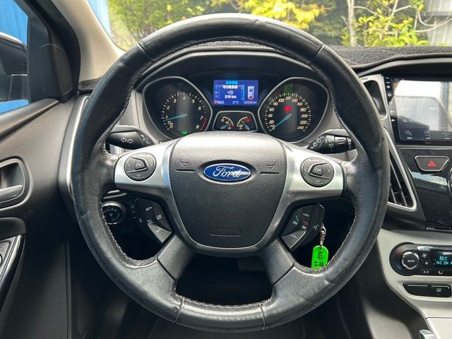 FORD福特 FOCUS  第7張相片