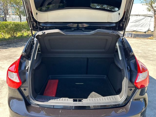 FORD福特 FOCUS  第14張相片