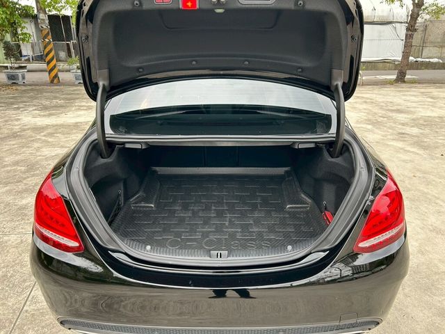 M-BENZ賓士 C300  第19張相片