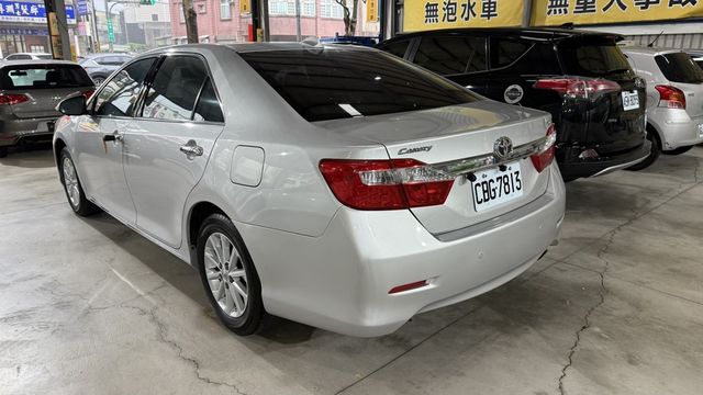 TOYOTA豐田 CAMRY  第3張相片