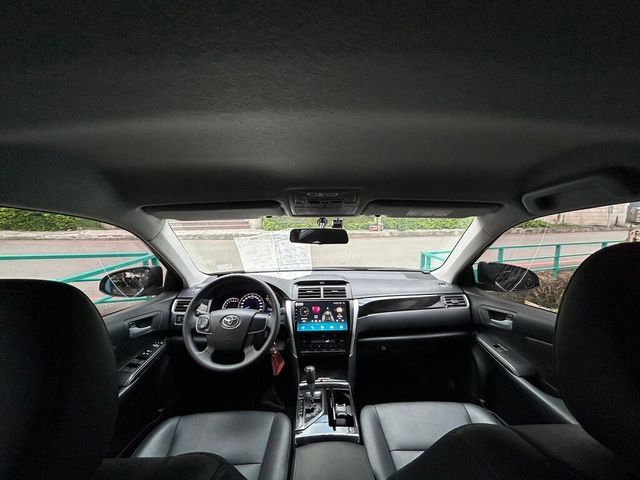 TOYOTA豐田 CAMRY  第5張相片
