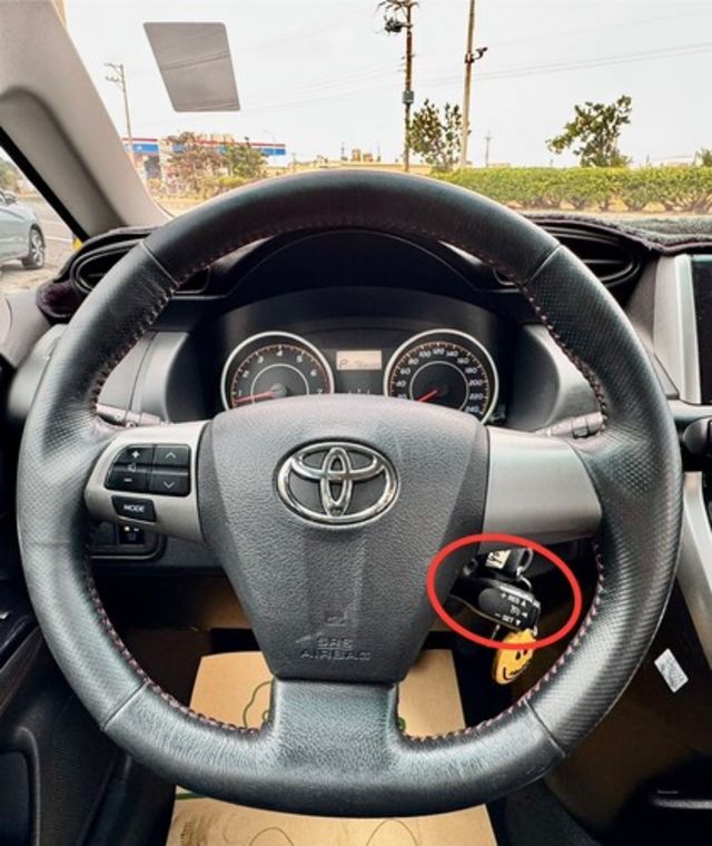 TOYOTA豐田 WISH  第16張相片