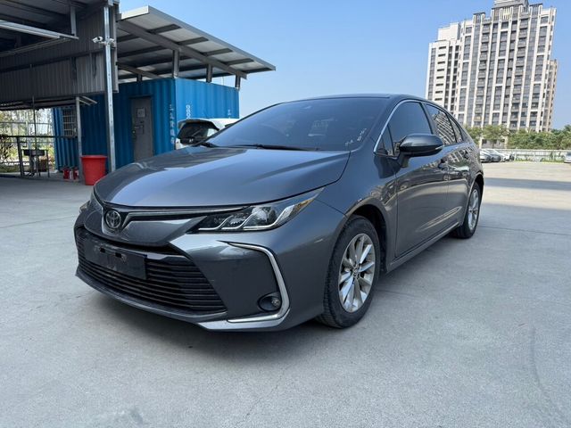 TOYOTA豐田 ALTIS  第1張相片