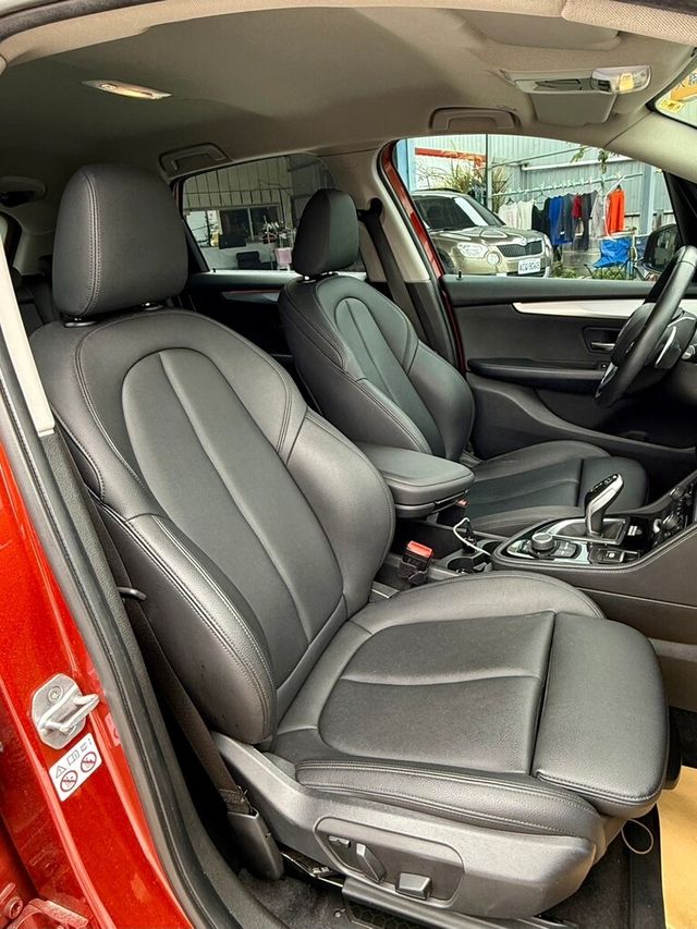 BMW寶馬 220I  第12張相片