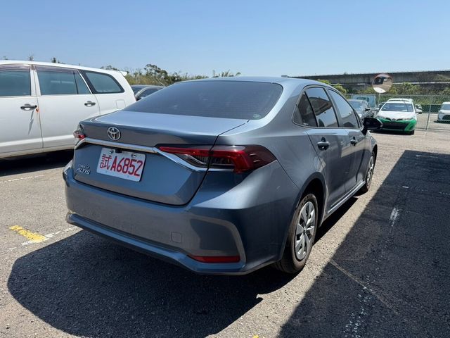 TOYOTA豐田 ALTIS  第2張相片