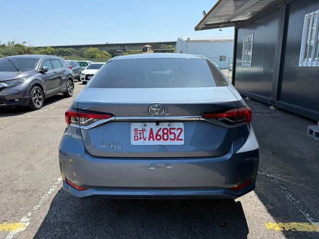 TOYOTA豐田 ALTIS  第4張相片