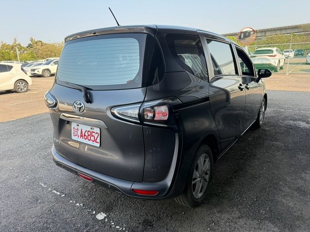 TOYOTA豐田 SIENTA  第2張相片