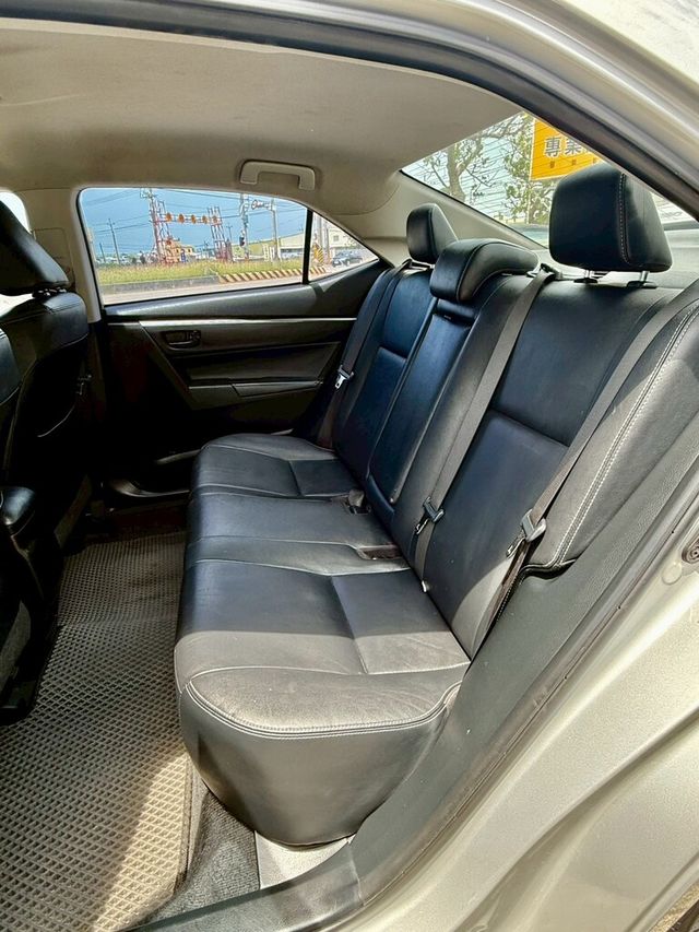 TOYOTA豐田 ALTIS  第10張相片