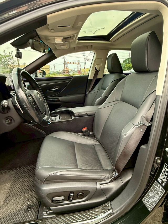 LEXUS凌志 ES200  第9張相片