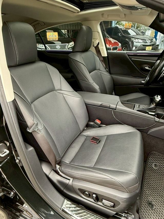 LEXUS凌志 ES200  第12張相片
