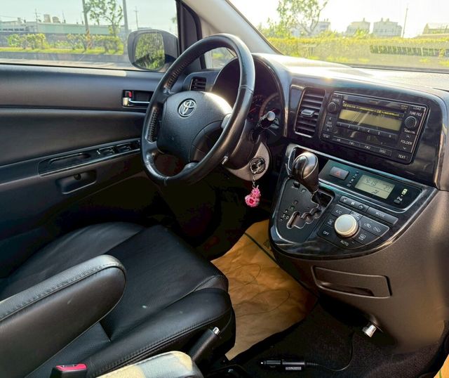 TOYOTA豐田 WISH  第16張相片