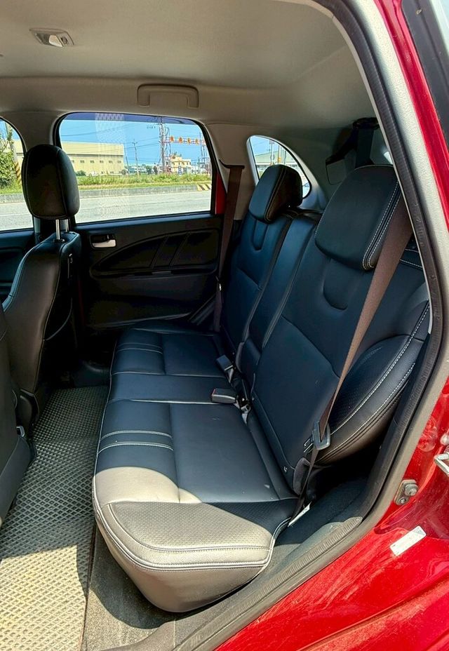 MITSUBISHI三菱 COLT PLUS  第10張相片