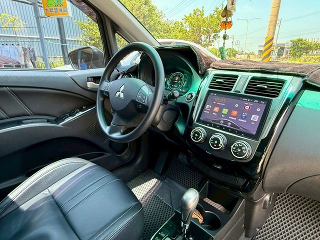 MITSUBISHI三菱 COLT PLUS  第13張相片