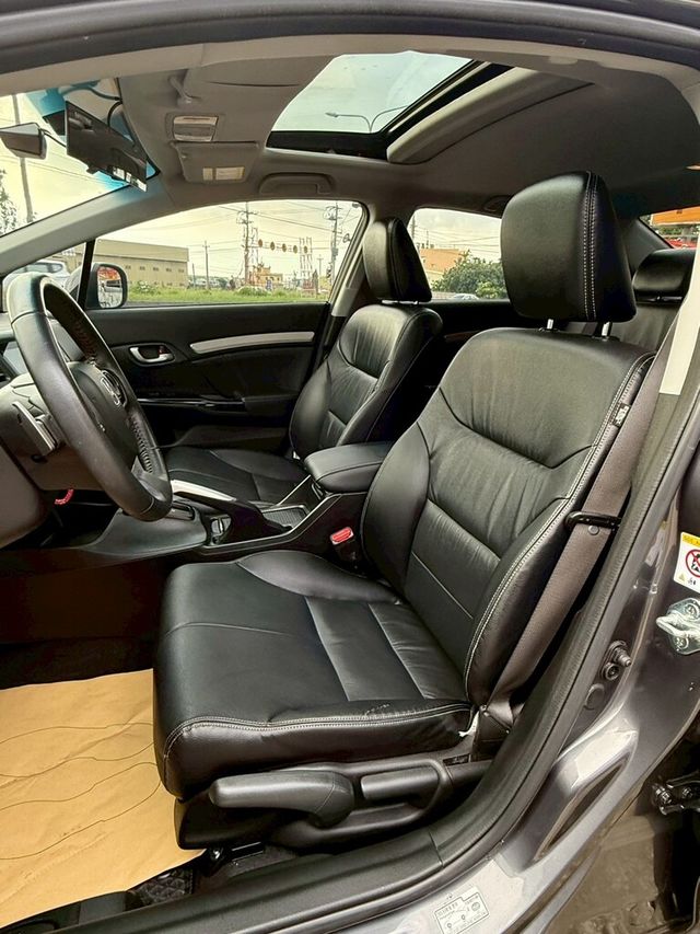 HONDA本田 CIVIC  第9張相片