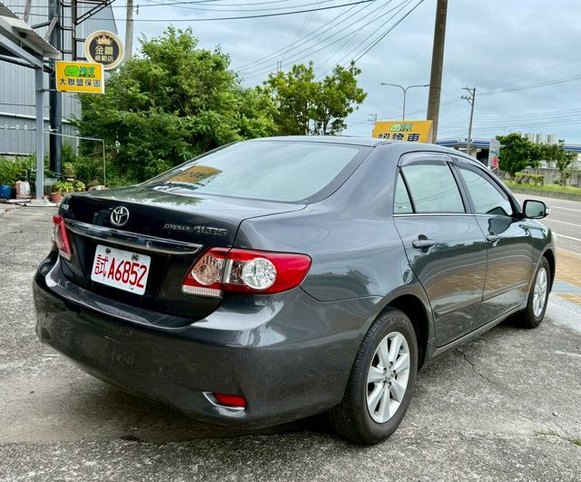 TOYOTA豐田 ALTIS  第2張相片