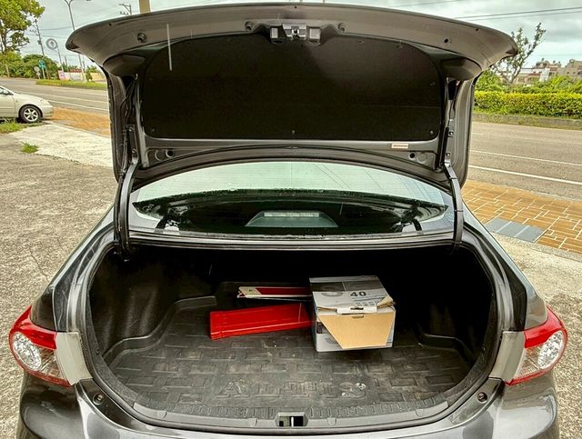 TOYOTA豐田 ALTIS  第12張相片