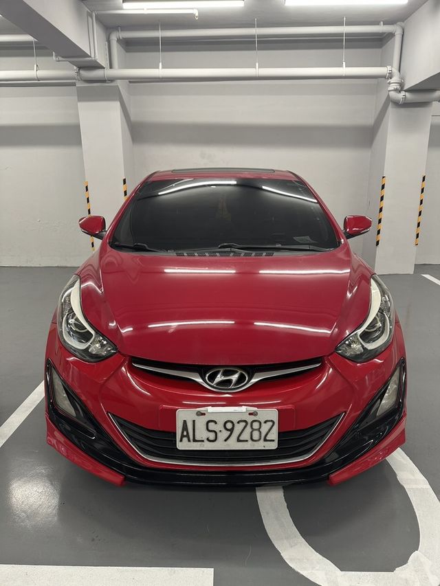 HYUNDAI現代 ELANTRA  第3張相片