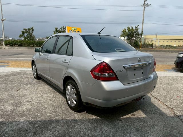 NISSAN日產 TIIDA  第8張相片