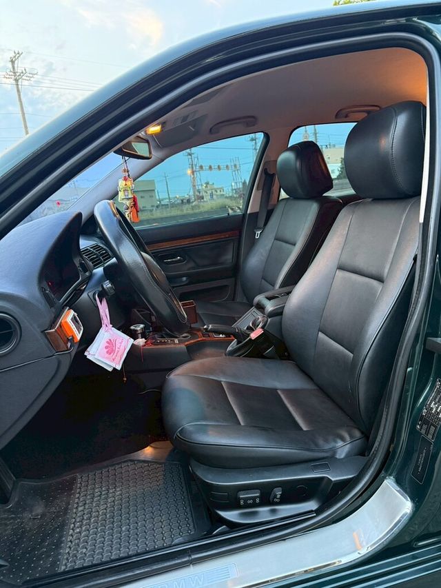 BMW寶馬 520  第7張相片