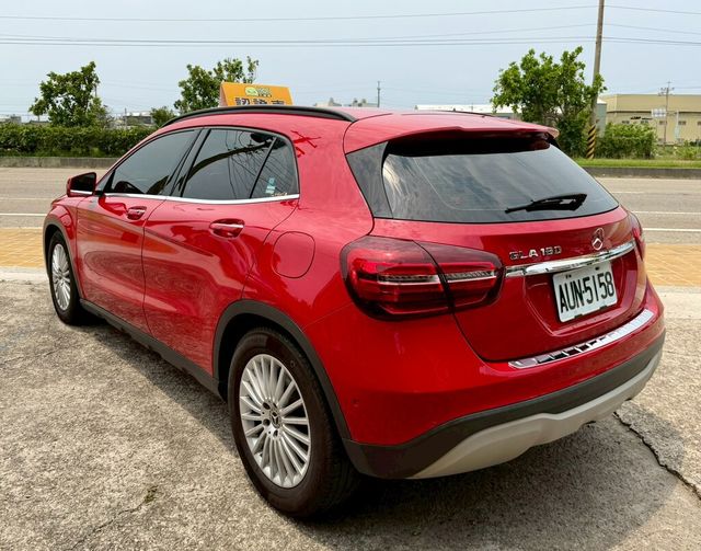 M-BENZ賓士 GLA180  第9張相片