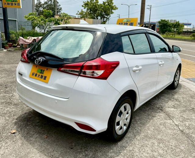 TOYOTA豐田 YARIS  第2張相片