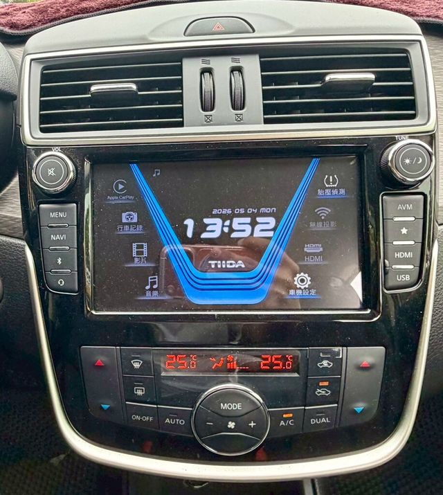 NISSAN日產 TIIDA  第13張相片