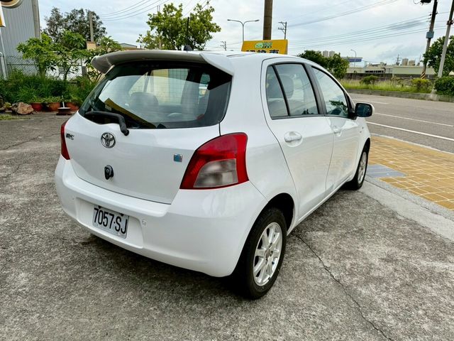 TOYOTA豐田 YARIS  第3張相片