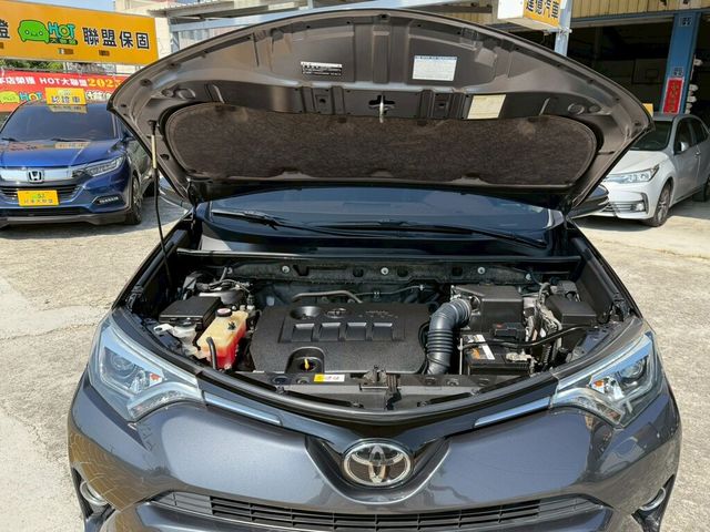 TOYOTA豐田 RAV4  第6張相片