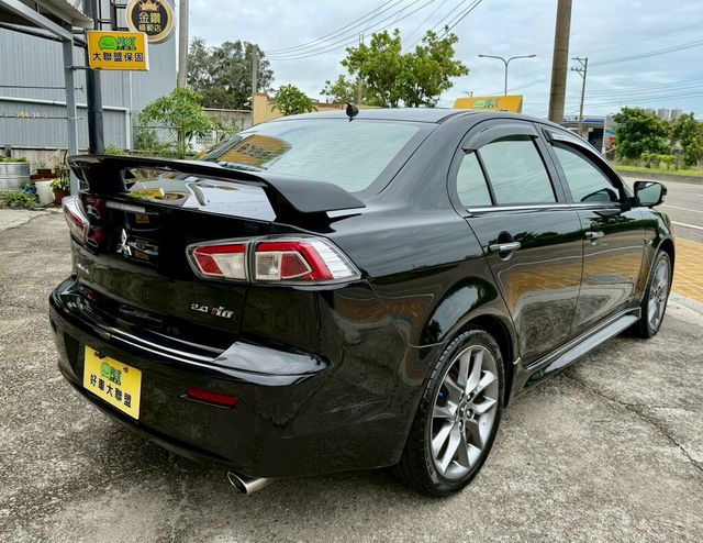 MITSUBISHI三菱 LANCER IO  第2張相片