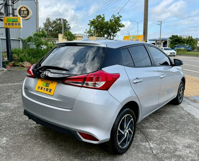 TOYOTA豐田 YARIS  第2張相片