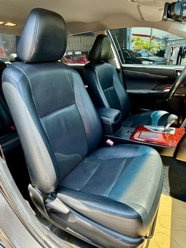 TOYOTA豐田 CAMRY  第13張相片