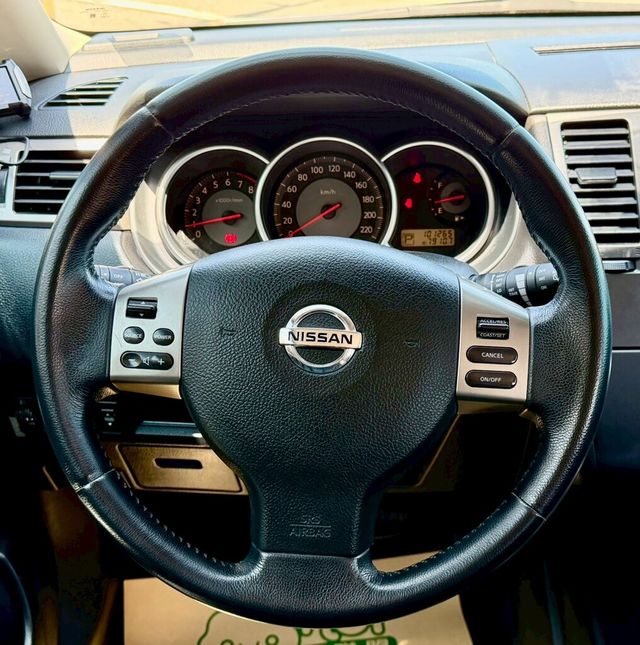 NISSAN日產 TIIDA  第14張相片