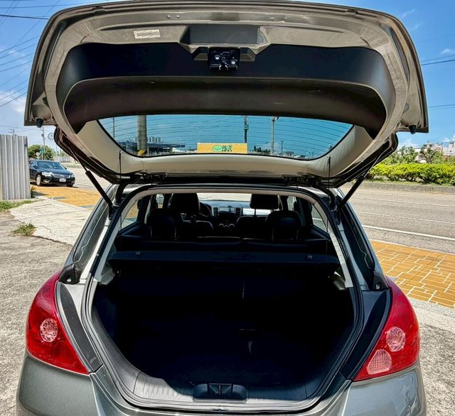 NISSAN日產 TIIDA  第18張相片