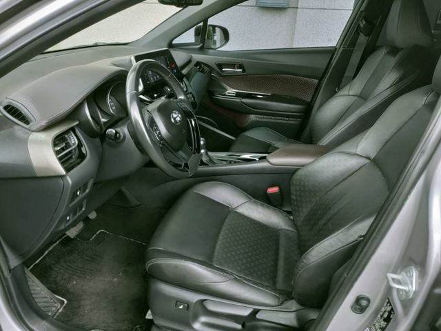 Toyota C-HR  第10張相片