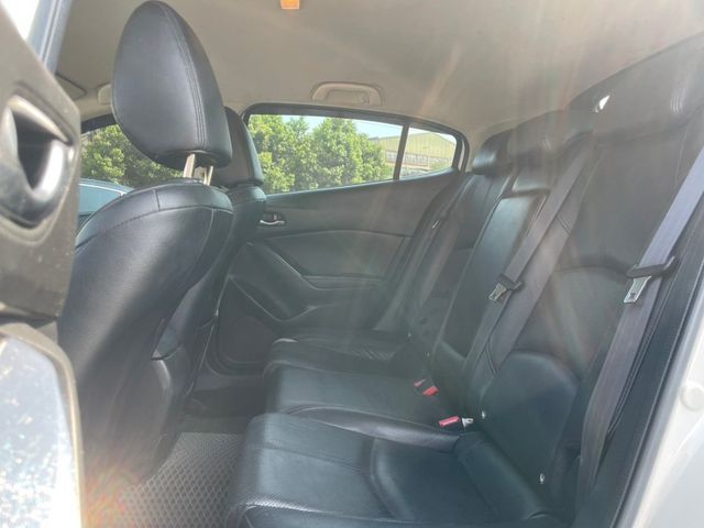 Mazda Mazda3  第8張相片