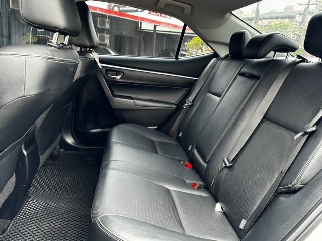 Toyota ALTIS  第11張相片