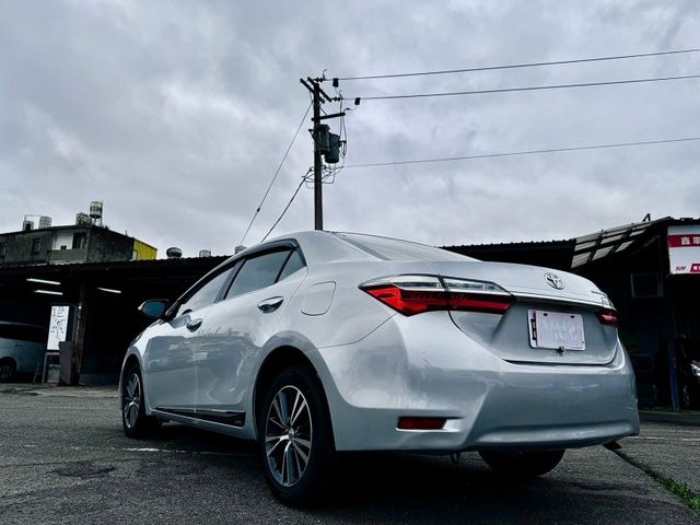 Toyota ALTIS  第13張相片