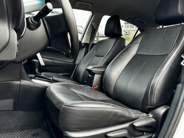 Toyota ALTIS  第14張相片
