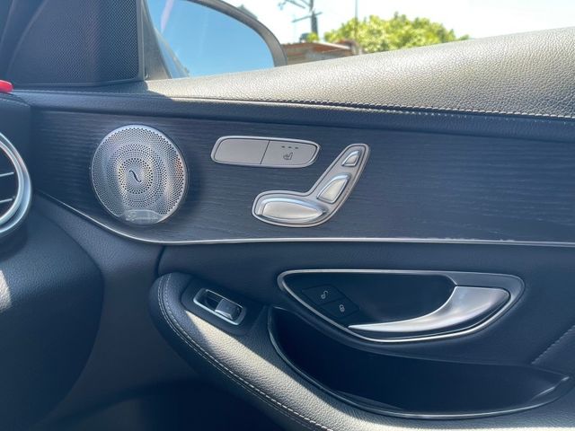 Mercedes-Benz/賓士 C300  第9張相片