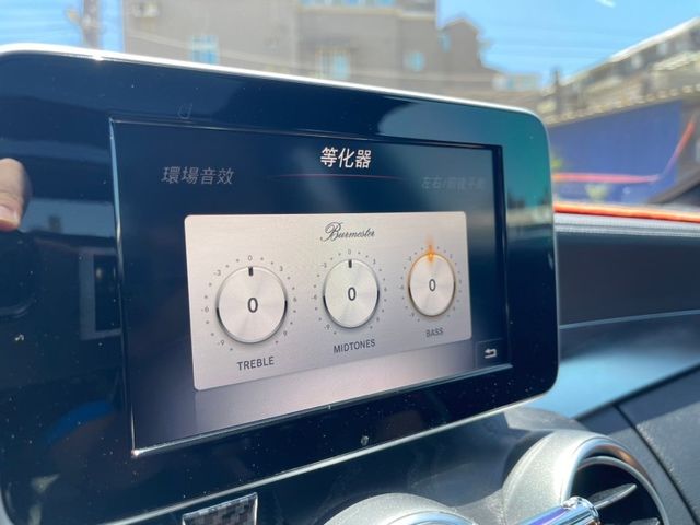 Mercedes-Benz/賓士 C300  第13張相片