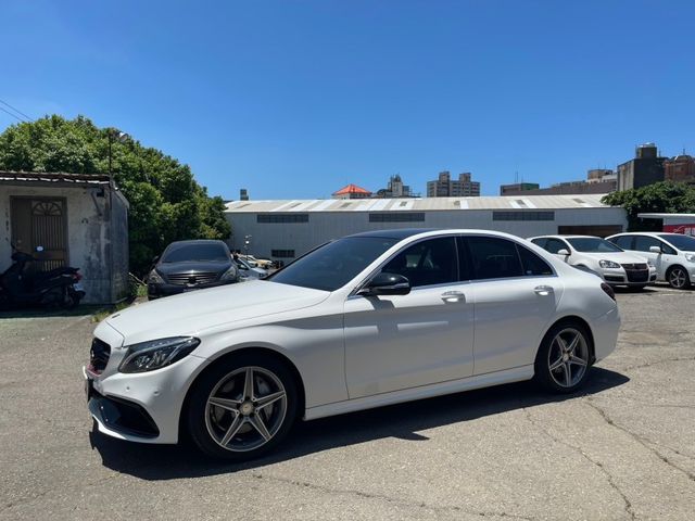 Mercedes-Benz/賓士 C300  第19張相片