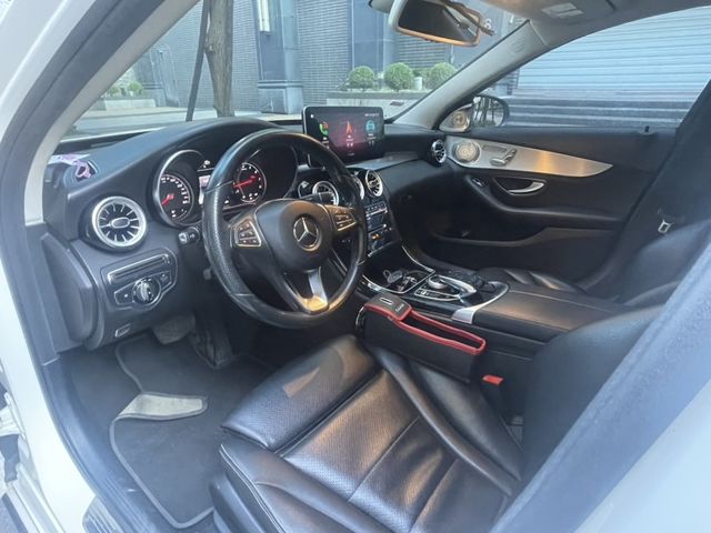 Mercedes-Benz/賓士 C300  第5張相片