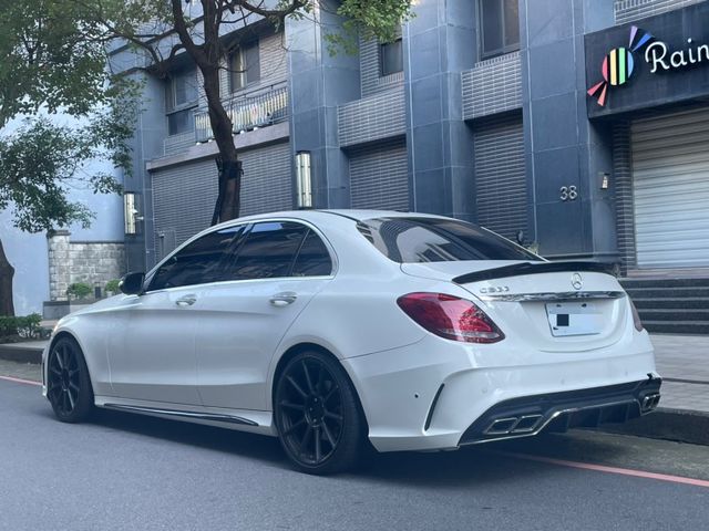 Mercedes-Benz/賓士 C300  第11張相片
