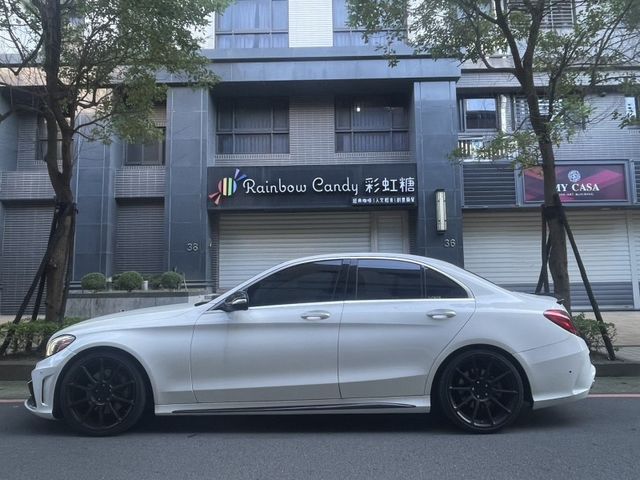 Mercedes-Benz/賓士 C300  第14張相片