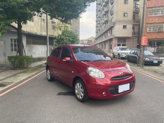 Nissan March  第14張相片