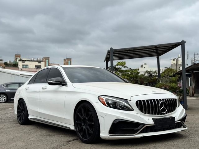 Mercedes-Benz/賓士 C300  第1張相片