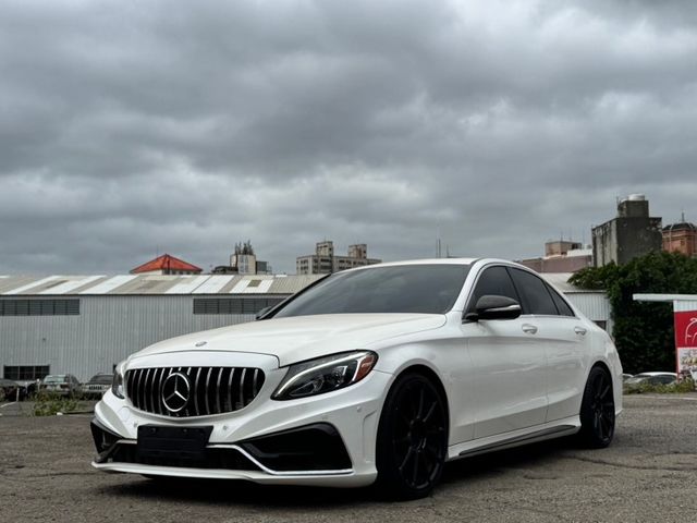 Mercedes-Benz/賓士 C300  第3張相片