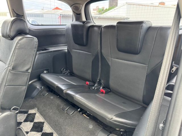 Toyota Wish  第9張相片
