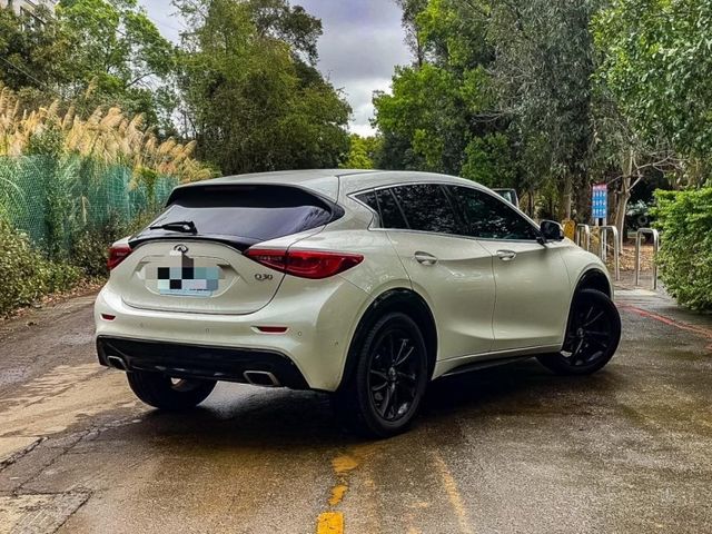 Infiniti Q30  第3張相片